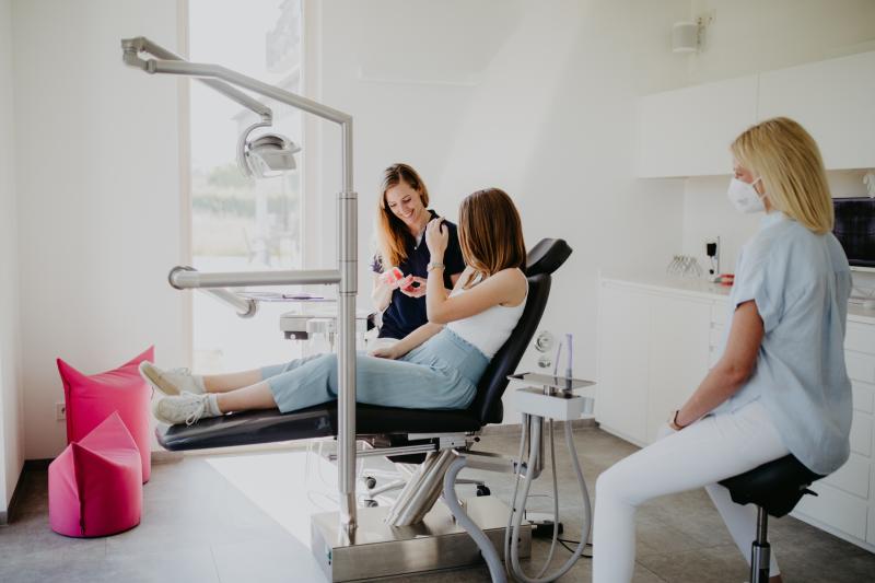 Fotoshooting Zahn Zauberei 210618 305