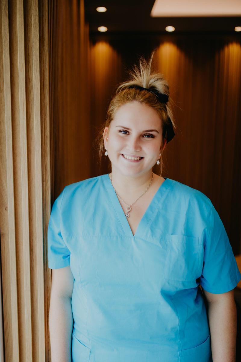 Retuschiert_Fotoshooting_Zahn-Zauberei_200930-11