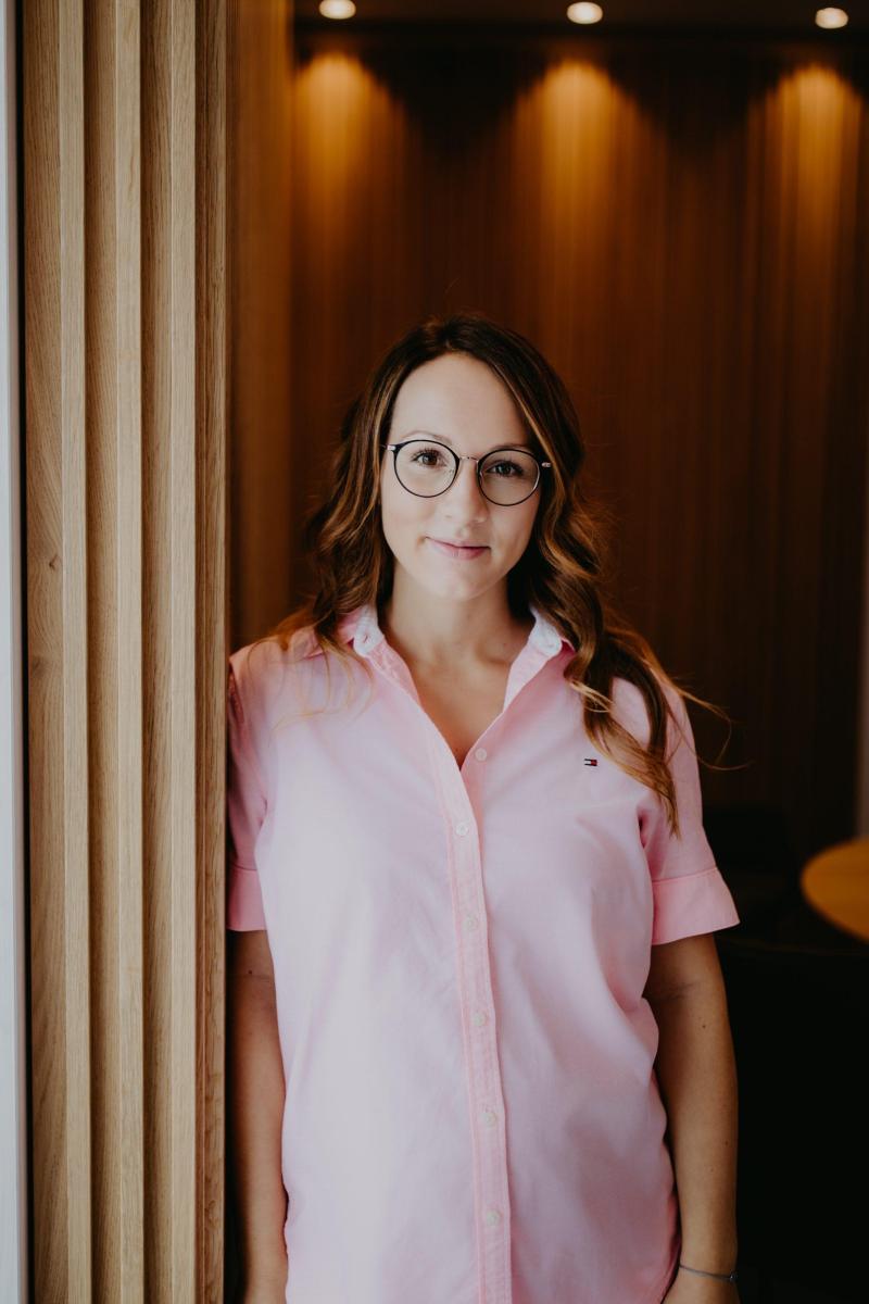 Retuschiert_Fotoshooting_Zahn-Zauberei_200930-5