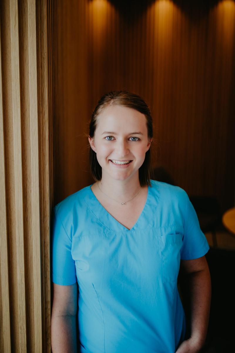 Retuschiert Fotoshooting Zahn Zauberei 200930 7