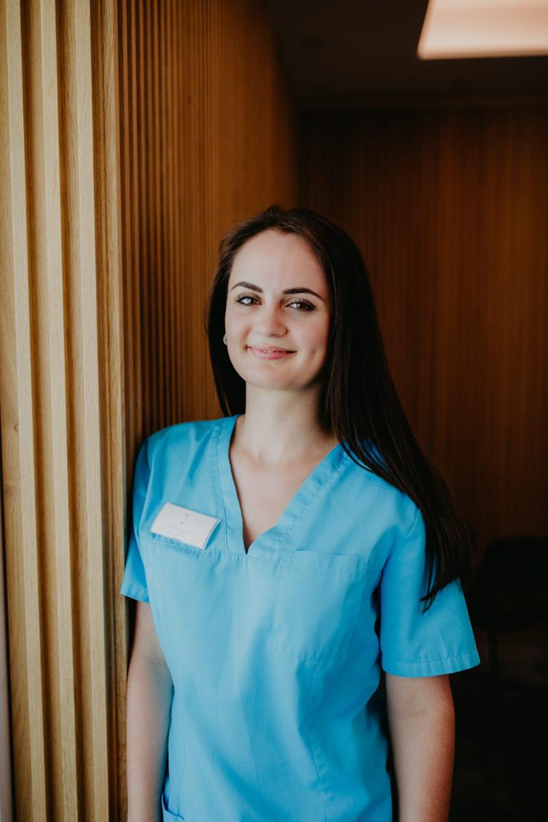 Retuschiert Fotoshooting Zahn Zauberei 210618 11